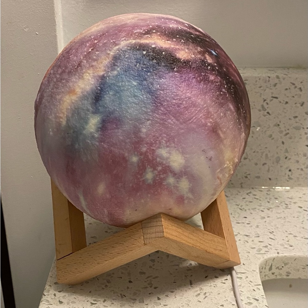 Planet table lamp